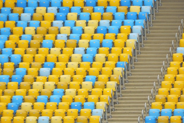 荷甲半场：梅尔韦尔德破门，肖蒂尔建功，兹沃勒2-1海伦芬